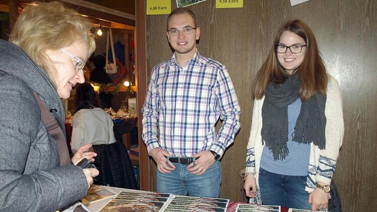Viel zu sehen gab es beim Weihnachtsmarkt in Wallenfels. Foto: Susanne Deuerling