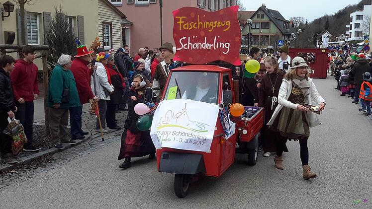 Faschingsumzug in Bad Brückenau. Foto: Rolf Pralle