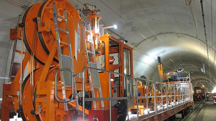 Sogar iIm Gotthardt-Tunnel in der Schweiz trug ZECK zum guten Gelingen bei.  Fotos: PR