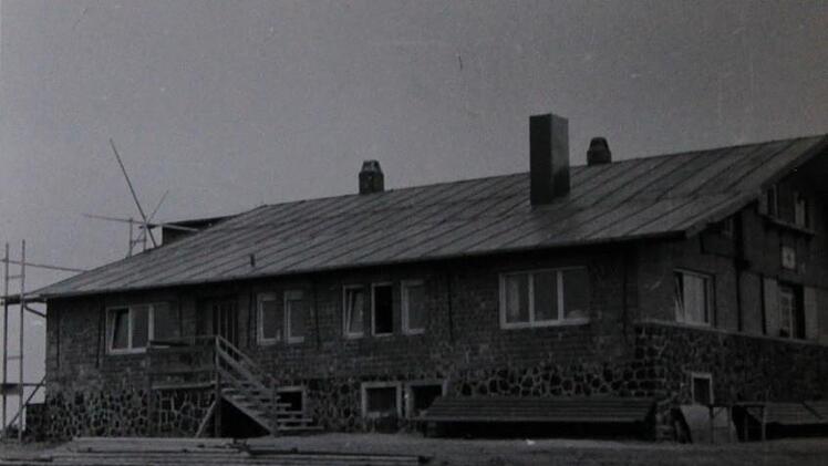 Hier fehlt noch das Bettenlager. Das Foto scheint somit vor 1972 entstanden zu sein. Foto: Archiv Saale-Zeitung/Repro J. Schlereth