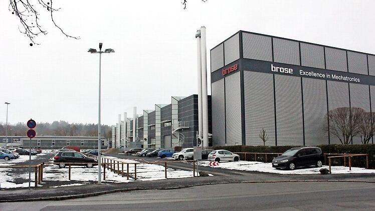 Der provisorische Parkplatz links könnte Standort des neuen Brose-Logistik-Zentrums werden.