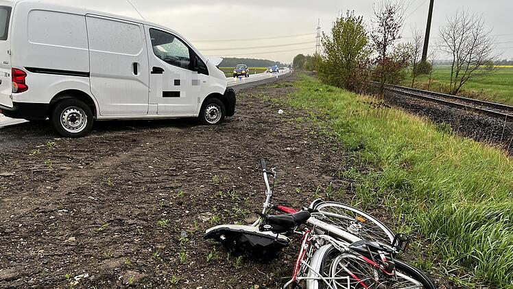 T&ouml;dlicher Unfall bei Grettstadt: Radfahrer von Auto erfasst