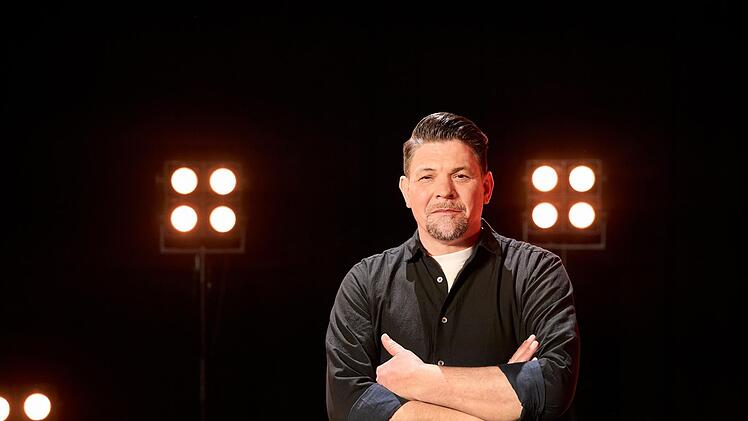 Tim M&auml;lzer sucht aus einer Auswahl von zw&ouml;lf Gastro-Profis den "ultimativen Charakterkoch".
