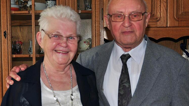 Bertha und Peter Keidel aus Haßfurt feierten am gestrigen Mittwoch das Fest der Diamantenen Hochzeit.  Foto Ulrike Langer