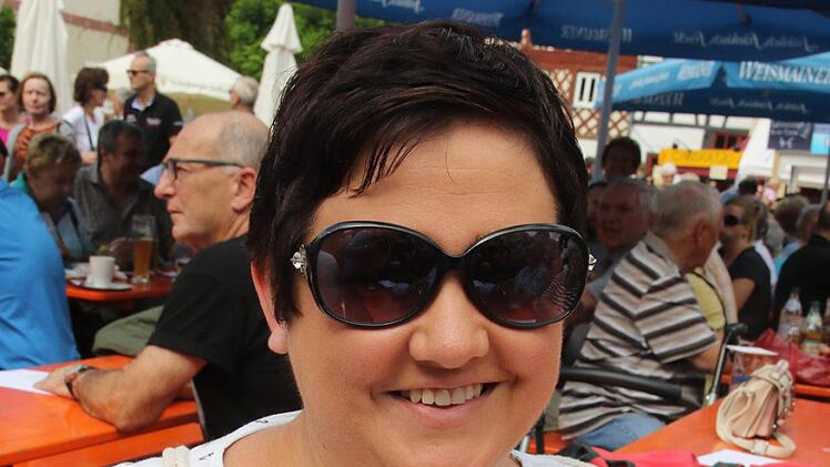 Heidi Schoregge: "Die Altstadt von Seßlach versprüht ein besonderes Flair,  in dem man sich nicht nur beim Altstadtfest sehr wohl fühlt. Beim Altstadt trifft man viele nette Leute. "