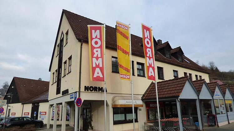 Die Tage sind gezählt: Der Discounter Norma schließt zum 31. Dezember 2019 seine Filiale in der Pottensteiner Innenstadt. Foto: T. Weichert