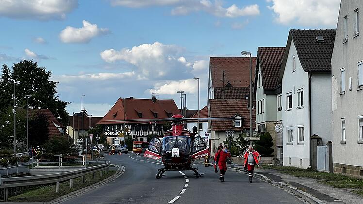 Schwerer Unfall in Breiteng&uuml;&szlig;bach: Kind (3) wird von Auto erfasst und lebensgef&auml;hrlich verletzt
