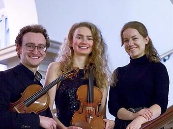 Moritz König, Magdalena Maier und Cosima Fischer geben ein Konzert im Dorint.