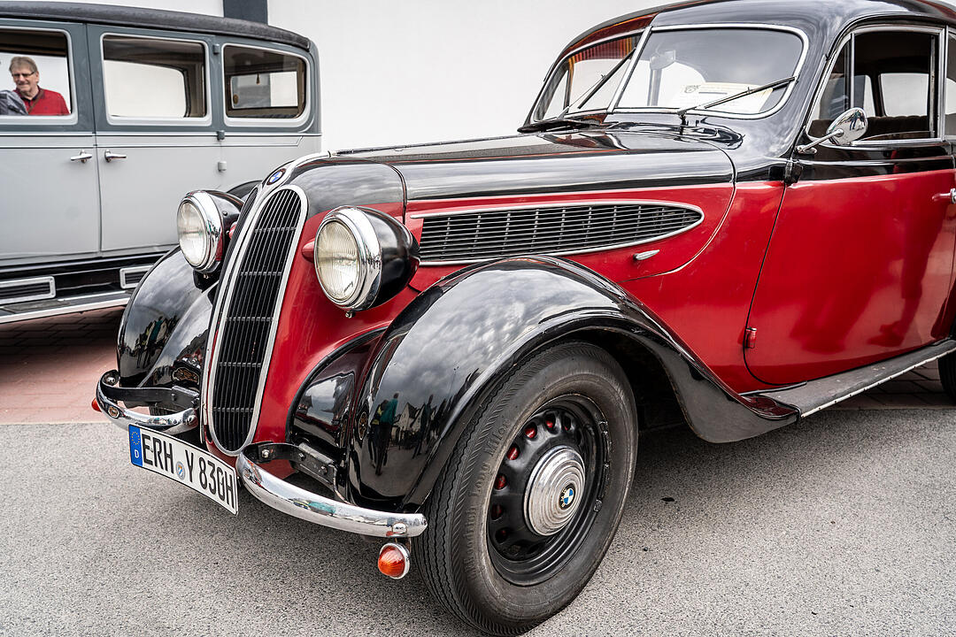 Einzigartige, historische Automobile aus der Vorkriegszeit konnten bewundert werden!