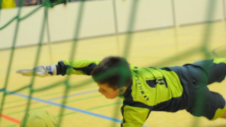 Schnappschüsse vom U-7-Turnier in der Saaletalhalle. Foto: ssp