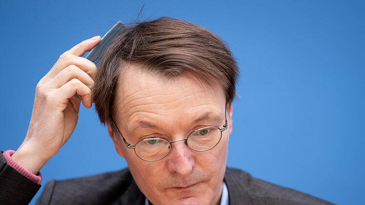 Lauterbach warnt vor dritter Welle