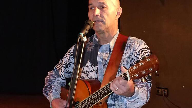 Wolfgang Bodenschatz geleitete mit beliebten Melodien in die frühen Morgenstunden.