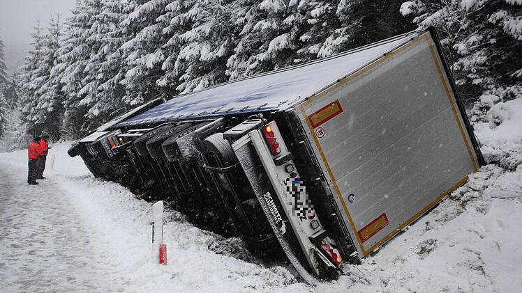 Unfall am 26. Januar 2015 zwischen Tschirn und Nordhalben Foto: News5/Fricke