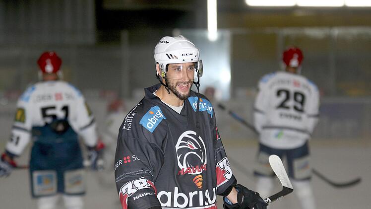 Michal Babkovic hatte gut Lachen: In seinem ersten Spiel für Haßfurt in der Vorbereitung gelang dem Slowaken ein Treffer.  Foto: Ralf Naumann
