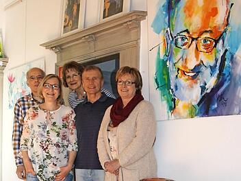 Martin Sachs, Uta Schlerf, Gabriele Jost, Franz Degenbeck und Irene Sänger (v. l.) stellen aus. Foto: privat