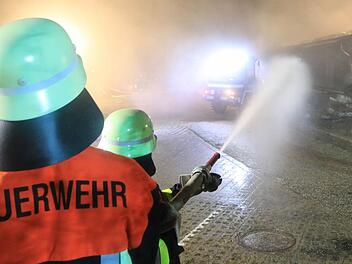 Im Nürnberger Stadtteil Sebald drohte ein Feuer auf die benachbarte Wohnung überzugreifen. Die Feuerwehr konnte den Brand rechtzeitig löschen. Symbolfoto: NEWS5 / Merzbach