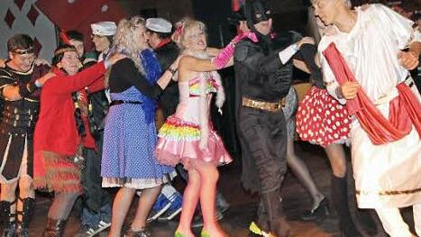 Kein Geringerer als Julius Cäsar führte die Polonaise an - ob er jemals in Las Vegas gewesen ist? Fotos: Gerda Völk