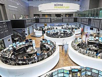 Blick auf die Frakfurter Börse  Foto: Frank Rumpenhorst/epa