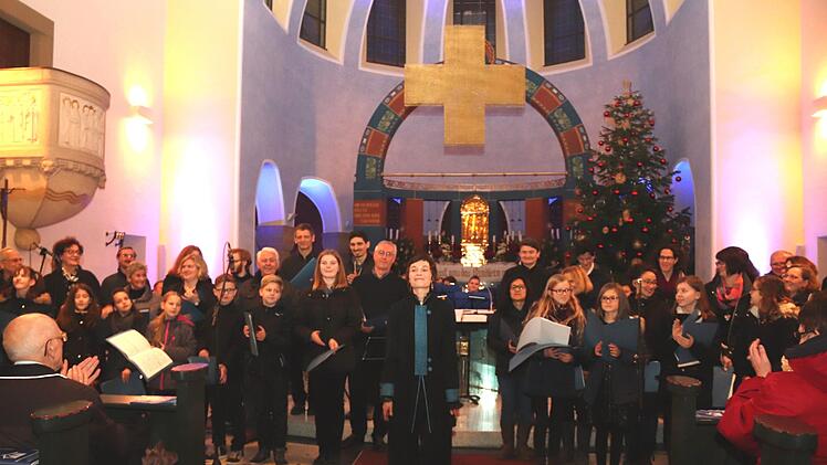 Sandra Russ freut sich über den großen Beifall  Foto: Johanna Blum