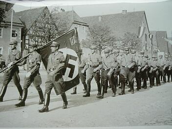 Aufmarsch der NSDAP in Ebermannstadt. Repros: Manfred Franze