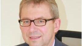 Weitramsdorfs Bürgermeister Wolfgang Bauersachs musste sich in der jüngsten Gemeinderatssitzung viel Kritik anhören. Archivfoto: Doris Weidner