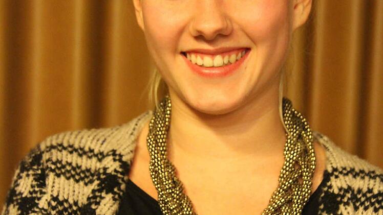 Alicia Reuther (18) hat viel Neues über Politik erfahren. "Ich fand's nicht langweilig, es ist wichtig, dass uns die Jugendsprecher einbinden", sagt Reuther. Alicia Reuther findet es wichtig, dass es Veranstaltungen für jüngere und ältere Jugendliche gibt.