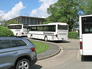 Die beengte Schulbussituation an der Realschule Ebrach soll bald Vergangenheit sein.  Foto: Staatl. Realschule Ebrach
