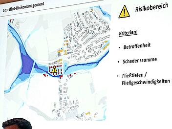Florian Brodrecht vom Büro Spekter stellte die Projektstudie zum Thema „Sturzflut Risikomanagement“ vor.