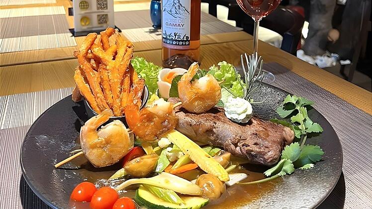 Lichtenfels: Nach Schließung des Café "Herolds" - Nachfolger "Taste of Asia" hat eröffnet