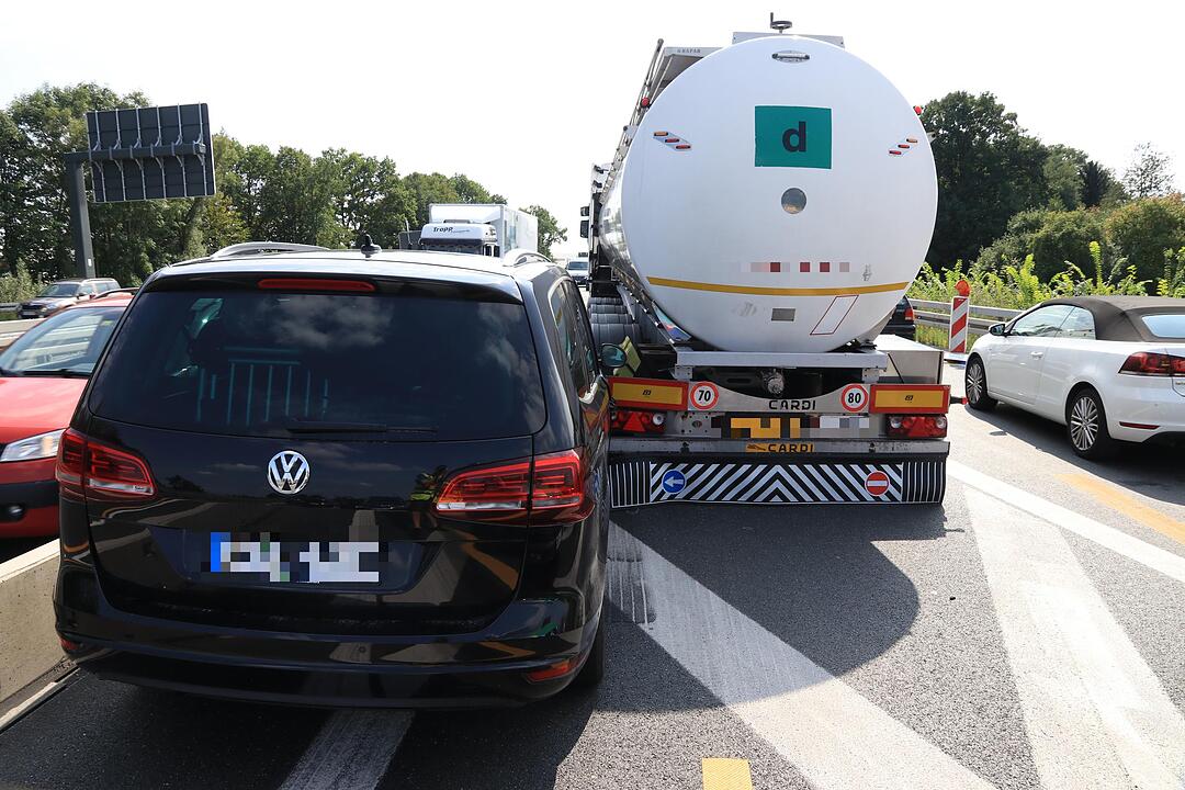 Unfall auf A73 legt den Verkehr um Forchheim lahm