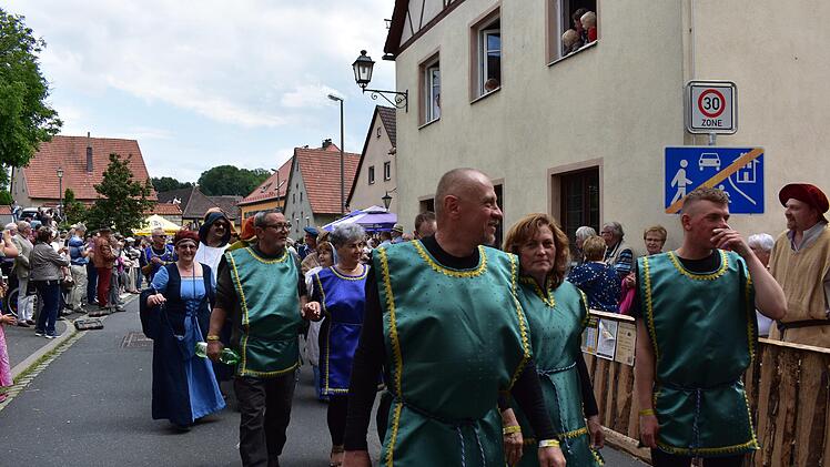Der Hochzeitszug
