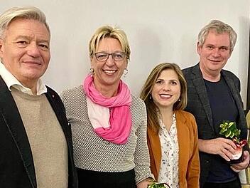 Horst Arnold, Erika Schuh, Claudia Belzer, Johannes Wilkes und Renate Schroff (von links) bei der Veranstaltung.