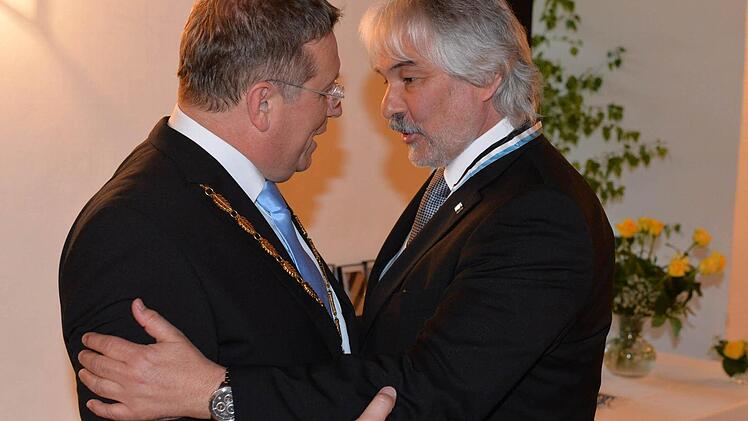 ... und OB Schramm gratulierte.