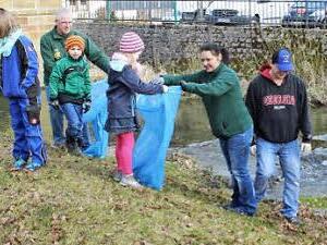 Die Heiligenstadter werfen sich für ihre Umwelt ins Zeug.  Foto: fra-press