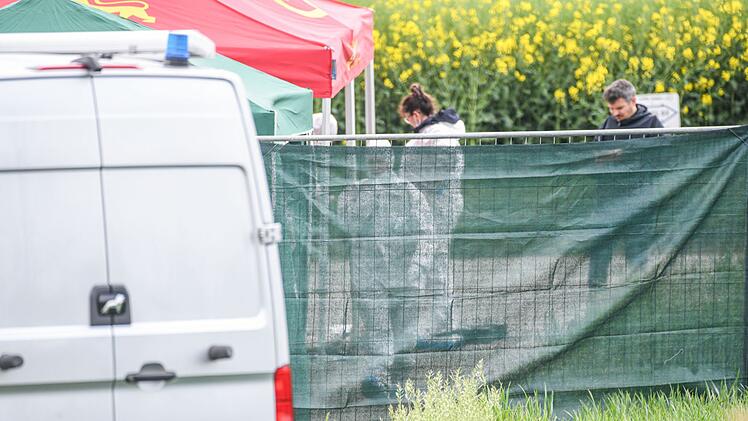 Frauenleiche in Auto entdeckt