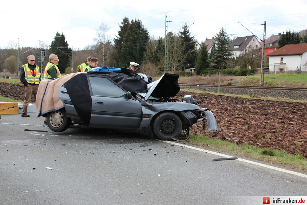 Autofahrer stirbt auf B85 bei Stockheim