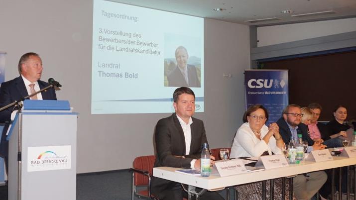 Thomas Bold stellte sich bei der Nominierungsversammlung in Bad Brückenau den Delegierten der CSU-Ortsverbände vor. Der Landrat wurde mit 100 Prozent der Stimmen nominiert. Marion Eckert