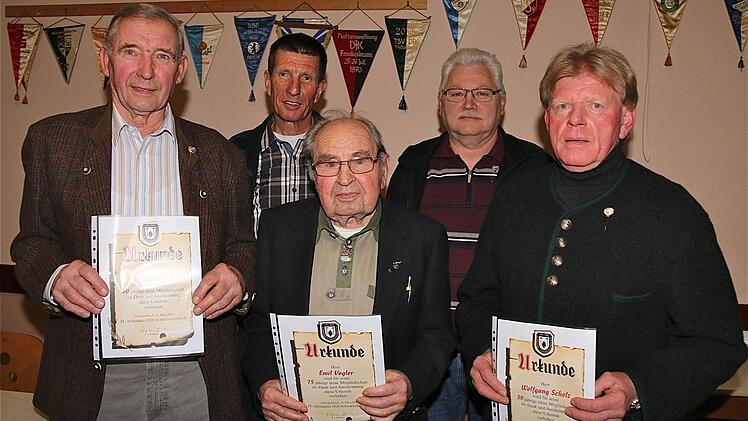 (V.l.): Helmut Heim, Reinhart Vogler, Emil Vogler, Günther Heim und Wolfgang Scholz.