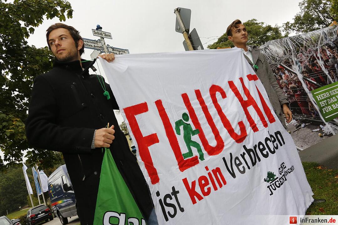 Orban besucht CSU in Kloster Banz: Opposition demonstriert