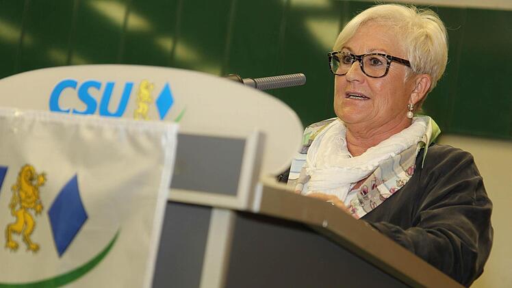 Gabriele Oost stellte die nicht anwesende Kandidatin Birgit Kaletsch vor.