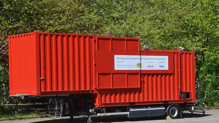Der feststoffbefeuerte Brandübungscontainer soll noch mindestens bis 2021 in Betrieb sein. Jährlich können darin 1664 Atemschutzgeräteträger geschult werden. Peter Rauch