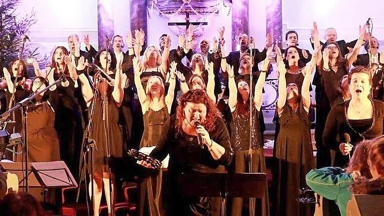 Der Gospelchor "Joy in belief" bei einem seiner Auftritte Foto: privat