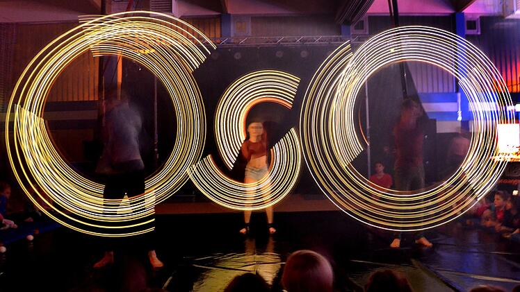 Eine spektakuläre Show wurde bei der Nacht des Sports wieder geboten, hier von Lunart mit Lichtern. Foto: Peter Rauch
