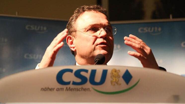 Bundesinnenminister und CSU-Bezirksvorsitzender Hans-Peter Friedrich.