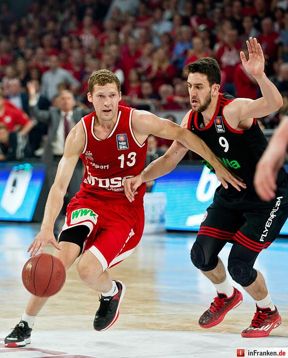 Brose Baskets Bamberg - FC Bayern München