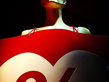 Der Einzelhandel im Landkreis Bad Kissingen kann die Kaufkraft der B&uuml;rger vor Ort nicht komplett an sich binden. Ein Teil des Potenzials wandert in andere Regionen ab.  Foto: Siegfried Farkas