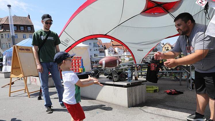Football-Training mit den Bamberg Bears. Foto: Barbara Herbst
