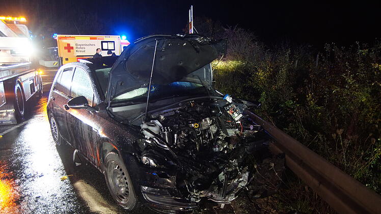 F&uuml;nf Verletzte bei Verkehrsunfall