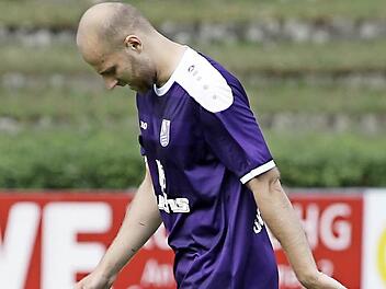 Mirza Mekic hat sich im Spiel gegen den FC Schweinfurt 05 schwerer verletzt als zunächst angenommen. Foto: sportpress