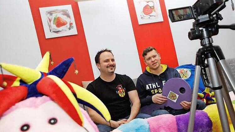 Manuel Reitberger (links) und Andreas Zweyer beim Dreh des neuesten Werbeclips. Foto: Matthias Hoch